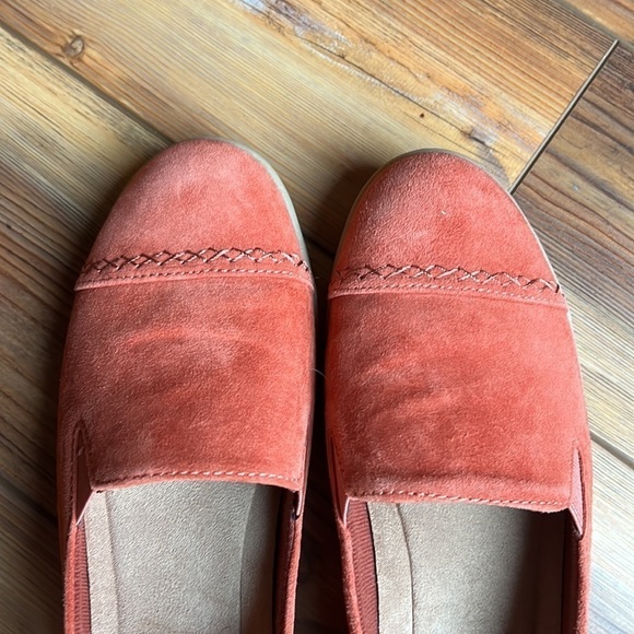 Earth Origins Suede size 9.5 - Picture 5 of 12